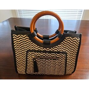 moda luxe Laguna Print Satchel With Round Handles Bag Purse Black Cream Zip‎ Zag